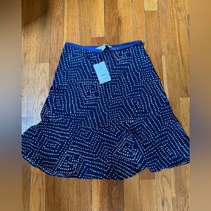 Diane Von Furstenburg Navy Blue Patterned 95% Silk Skirt